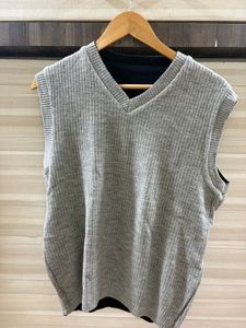 Grey Ribbed V-Neck Sleeveless Sweater Vest