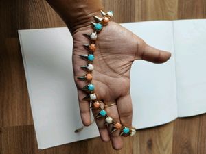 Neckpiece