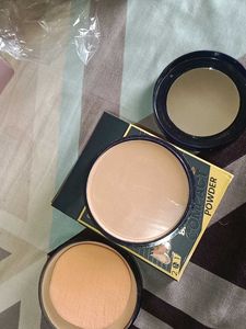 Ebony London True Radiance Compact Powder