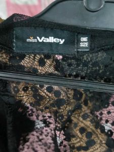 Elegant Black Lace Shrug
