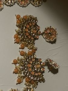 Peach Stone &amp; Pearl Jewellery Set