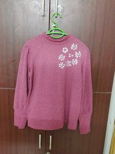 Majenta woolen tops with stone work