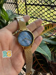 Elegant Silver Mesh Watch
