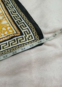 Elegant Black &amp; Gold Baroque Scarf