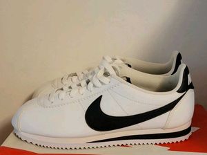Nike Cortez Sneakers