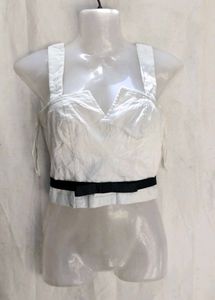 I. Chic White V-Neck Top with Bow Belt