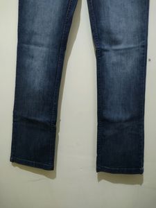 Li Mid Rise Straight Fit Blue Denim Pant
