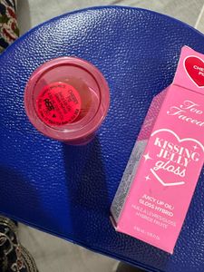 Too Faced Kissing Jelly Gloss
