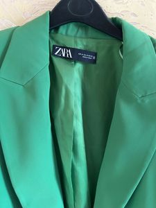 Vibrant Green Zara Blazer