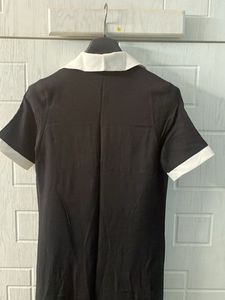🎱 Gorgeous long black dress with collar