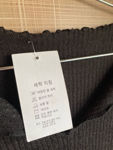 KOREAN TOP