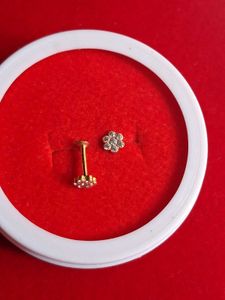 Sparkling Flower Stud Earrings