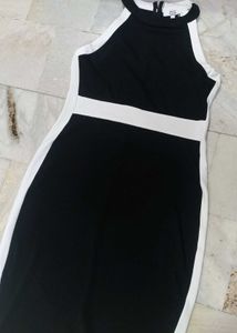 Chic Black &amp; White Sheath Dress