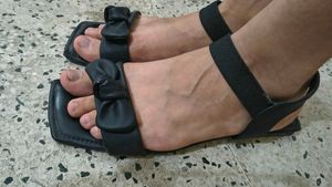 Stylish Black Bow Sandals😍🎀