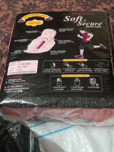 Sanitary Pads Packet