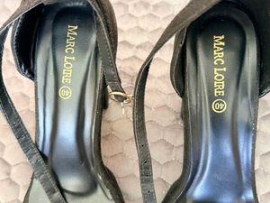 👠Sparkly Platform Heels👠