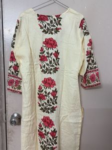 worn only once. Beautiful Floral Kurta Set urge