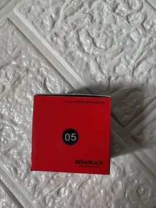 RED & BLACK Aqua Cream Eyeshadow