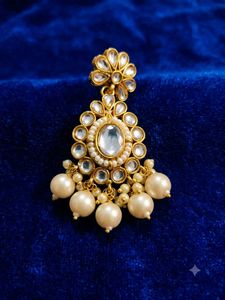 Elegant Pearl Necklace and Earring Set