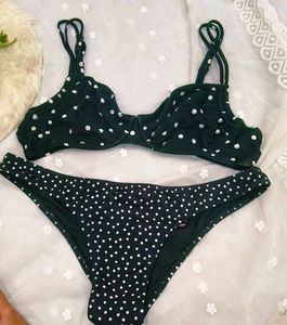 Cute Polka Dot Bikini set 👍