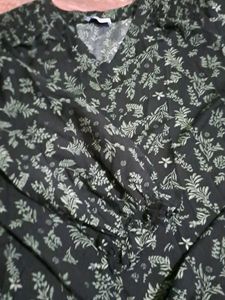 Black Floral Print V-Neck Top