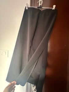 Classic Black slit skirt
