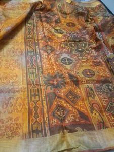 Vibrant Geometric Print Saree