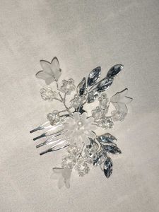 Elegant Crystal Flower Hair Comb
