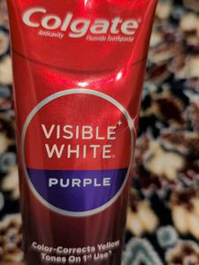 Colgate Visible White Toothpaste
