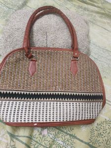 Stylish Woven Handbag