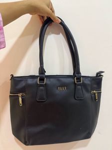 Elegant  Black hand Bag
