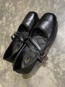Chic Black Ballerina Flats