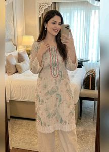 Elegant Chikankari Kurta