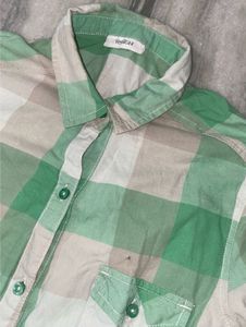 Green Plaid Button-Up Shirt