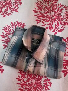 Men's Plaid Button-Up Shirts