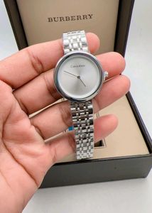 CALVIN KLEIN PREMIUM QUALITY LADIES WATCH AT SALE
