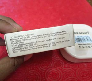 Lyon Beauty 2 in one BB Compact makeup powder