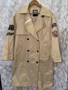 Trendy Beige Trench Coat with Patches