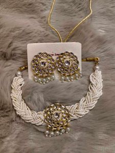 Elegant Kundan Necklace & Earring Set
