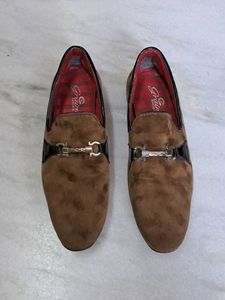 Grain Brown Velvat Loafers