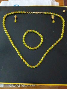 Elegant Beaded Necklace & Bracelet Set