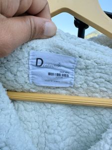 D collection made in korea  Zip-Up Hoodie