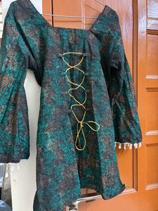 Green &amp; Black Printed Kurta