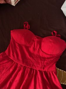 Elegant Red Strapless Midi Dress