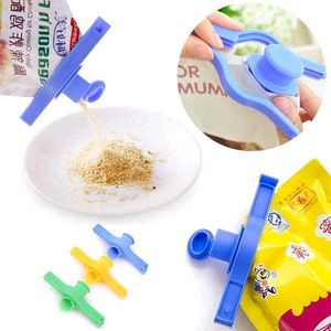 Pack of 6 Bag Clip with Spout