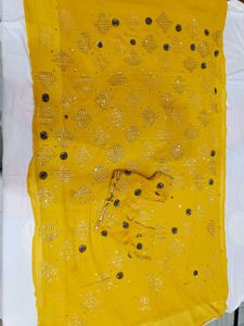 🇳🇿💫🎀Y2K Elegant Yellow Embellished Saree