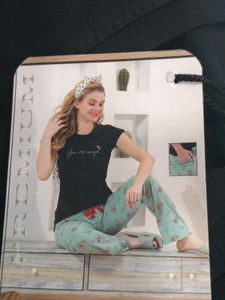 Comfortable Women's nightsuit pack off 3