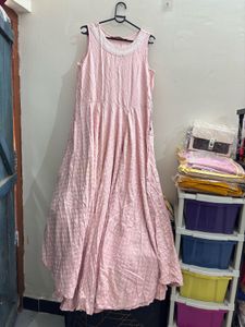 Elegant Pink Embroidered Kurta