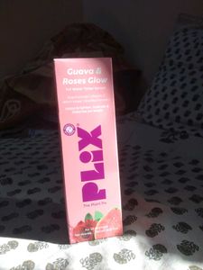 Plix Guava &amp; Roses Glow Toner Serum
