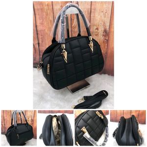 select any one handbag with Long Belt.rates fix.so not need any offer
